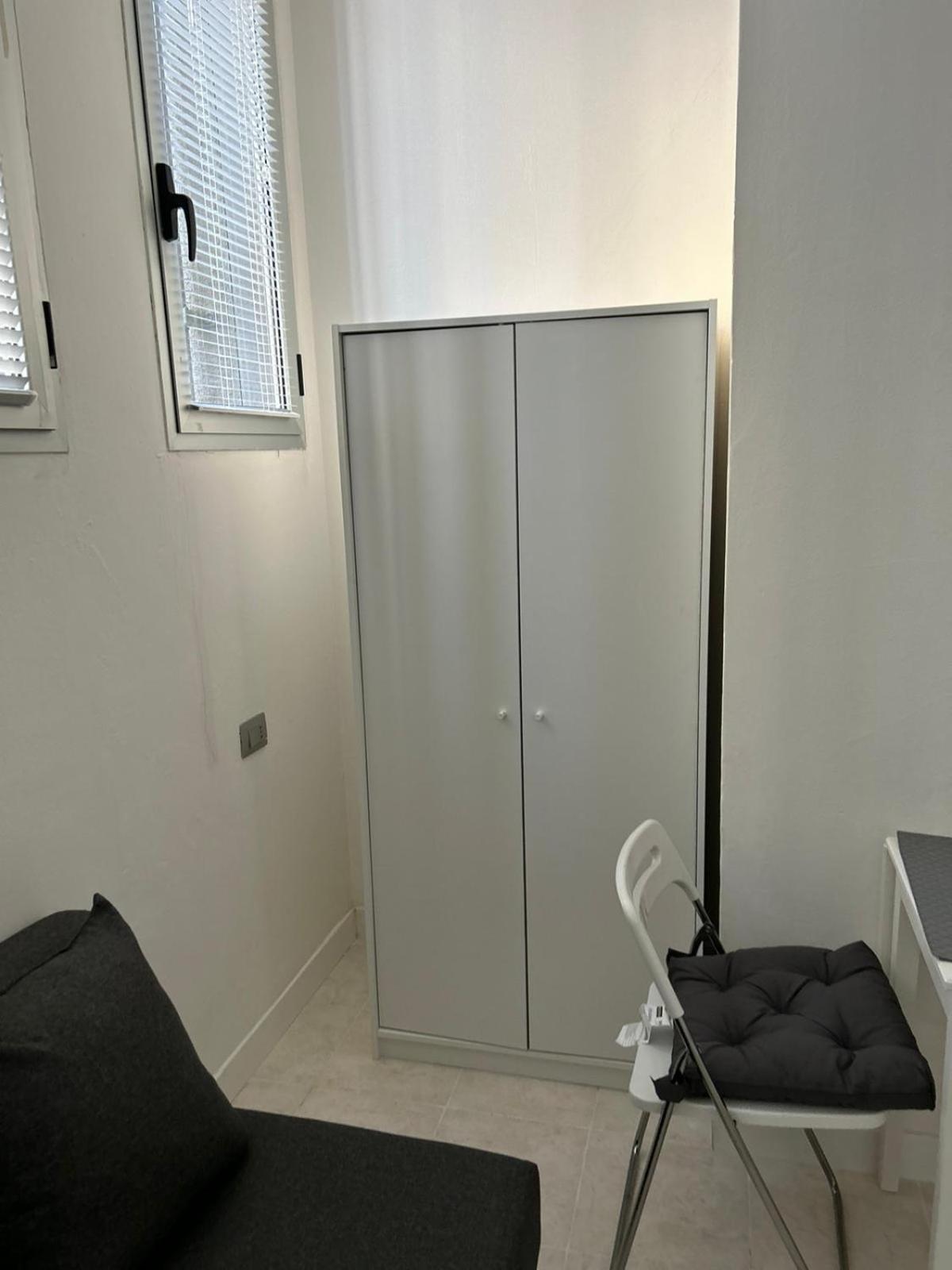 Elegant Studio Milan Luaran gambar