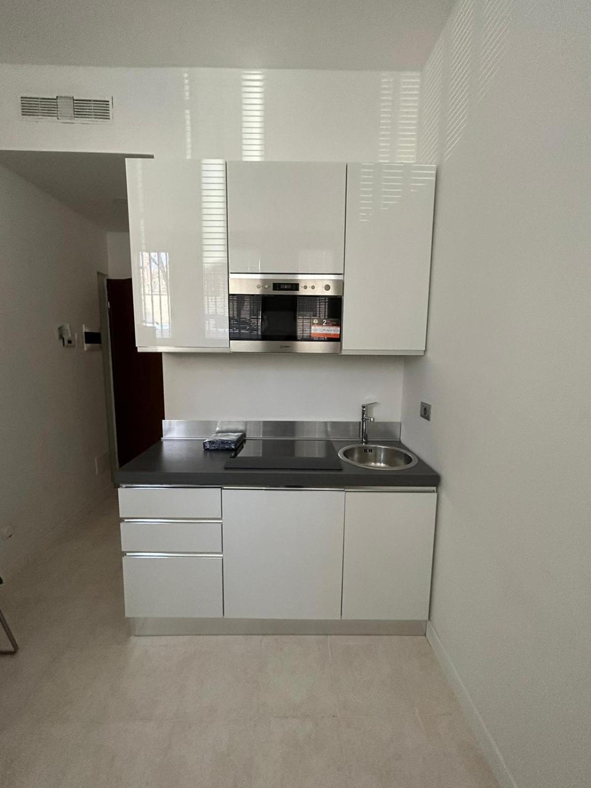 Elegant Studio Milan Luaran gambar