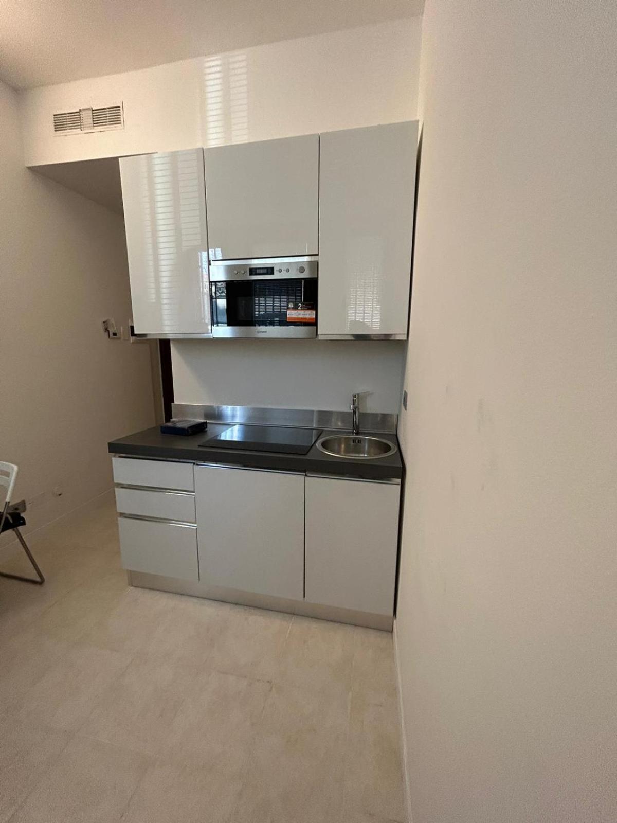Elegant Studio Milan Luaran gambar
